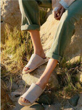 NEW Free People Mainland Slide Sandal Size 6 MSRP: $98 Leather